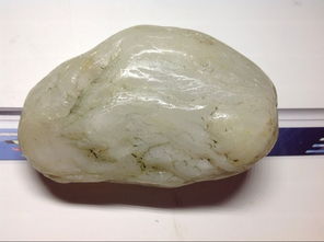 求鉴定,是宝石光吗?